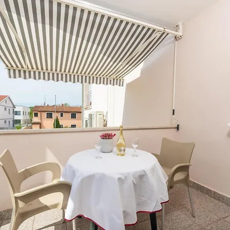 Viktor Appartement *